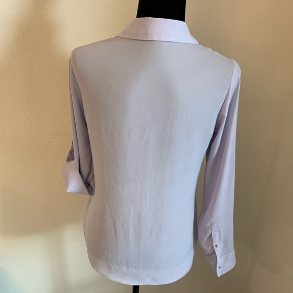 Lavender Collared Blouse with Adjustable Sleeves - Picture 5 of 5